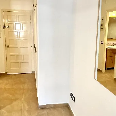 Apartbeach Alboran 405 Con Piscina Y Climatizado *